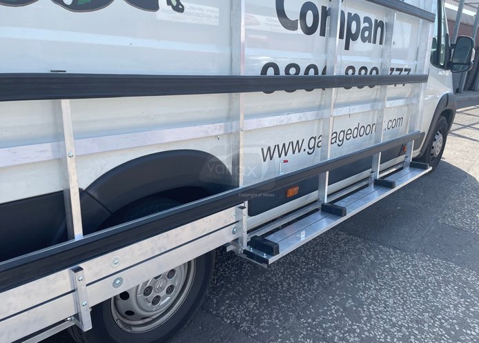 Relay (06-on) L4 H2/H3 - Aluminium Glass Rack (LxH) 3800 x 2500 - Click Image to Close